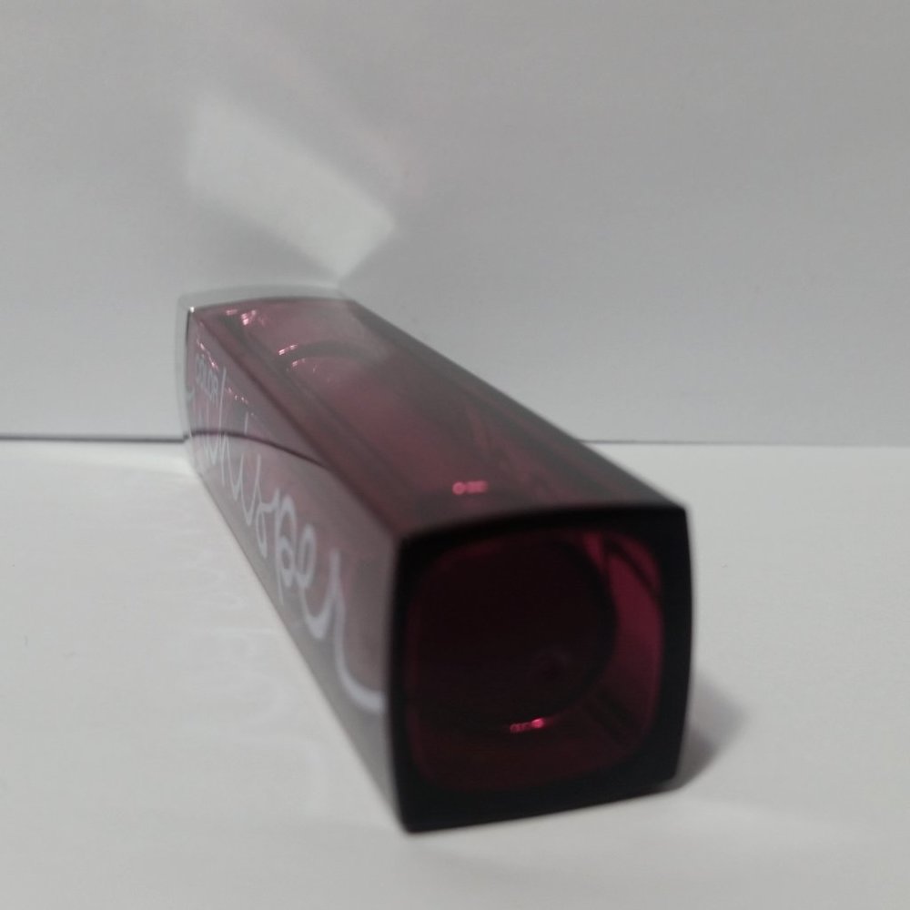 Maybelline Color Whisper Lipstick A Plum Prospect - Picture 4 of 6